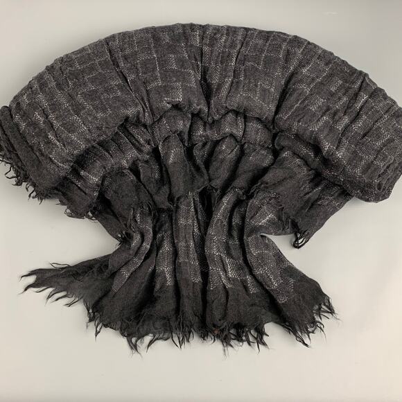 LOUIS VUITTON Black Grey Checkered Cashmere Silk Scarves - Picture 3 of 6